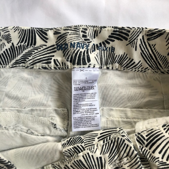 Old Navy summer shorts - Picture 3 of 3